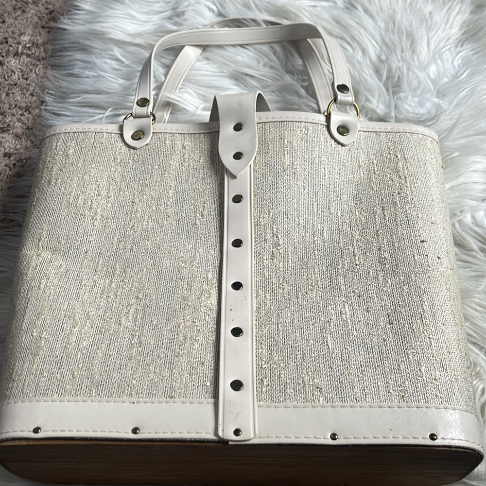 Enid Collins - image 5